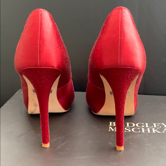 Badgley Mischka - Picture 4 of 6